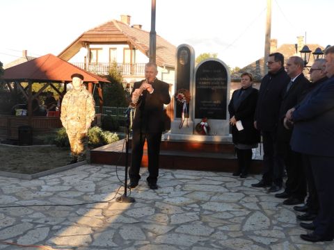 2018 koszorúzás (11)