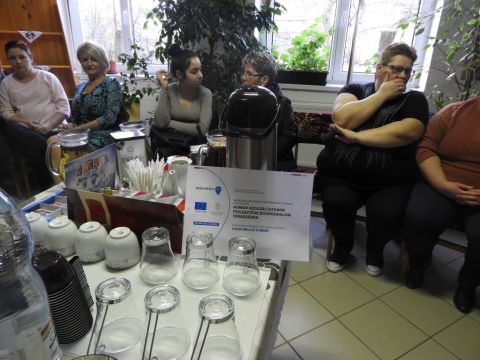 nőnapi teadélután (14)