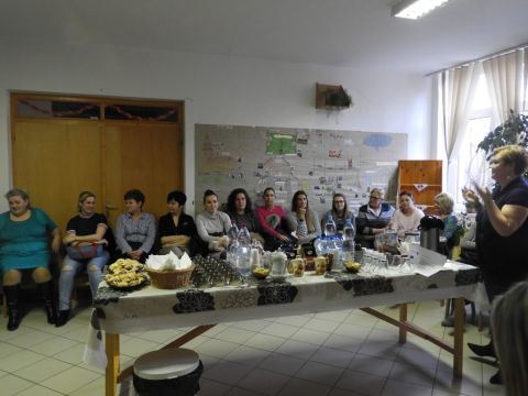 nőnapi teadélután (28)