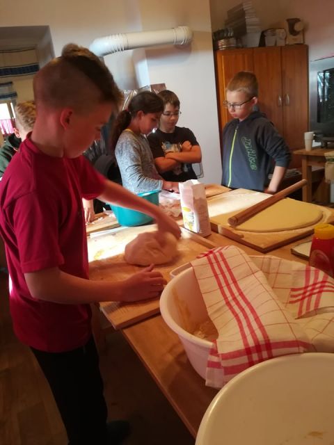 pizza készités 10.29 (29)